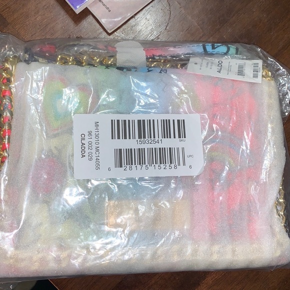 *SOLD* ALDO Ciladda Medium Shoulder Bag Chain Strap. - Picture 10 of 11